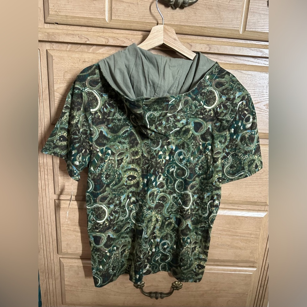 INC International | Green Tea Leaf Camouflage Pattern Play Hoodie T-Shirt | Sz:S - Picture 10 of 14